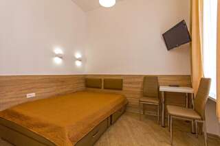 Апартаменты Mini Smart Apartments on Shpytalna 13- Economy Apartment Львов Апартаменты-1